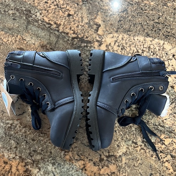 NWT APRES by Lamo - Picture 3 of 6